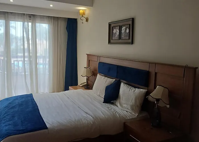 Palma And With Private Resort *